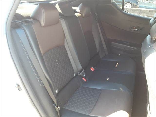 TOYOTA C-HR 2017 Image 31