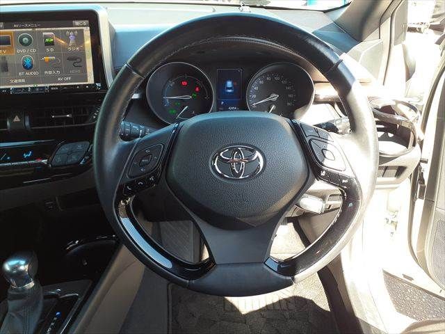 TOYOTA C-HR 2017 Image 31