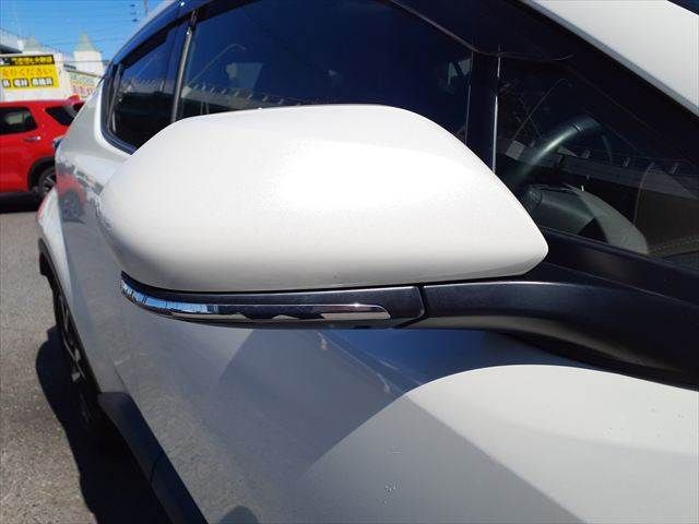 TOYOTA C-HR 2017 Image 31