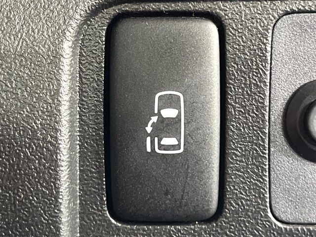 DAIHATSU TANTO 2013 Image 31