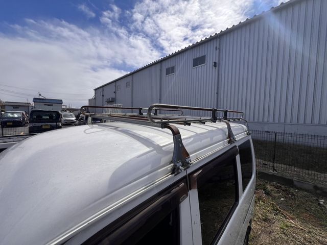 DAIHATSU HIJET CARGO 1955 Image 31