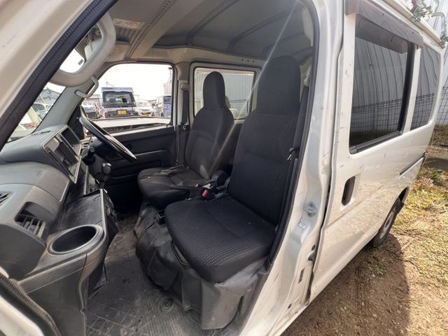 DAIHATSU HIJET CARGO 1955 Image 31