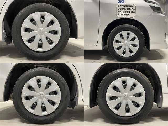 TOYOTA VOXY 2017 Image 31