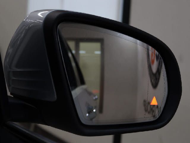 MERCEDES BENZ C CLAS 2017 Image 31