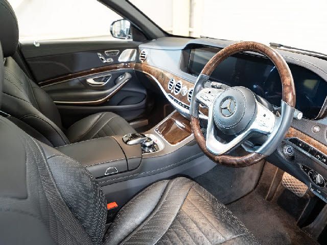 MERCEDES BENZ S CLAS 2019 Image 31