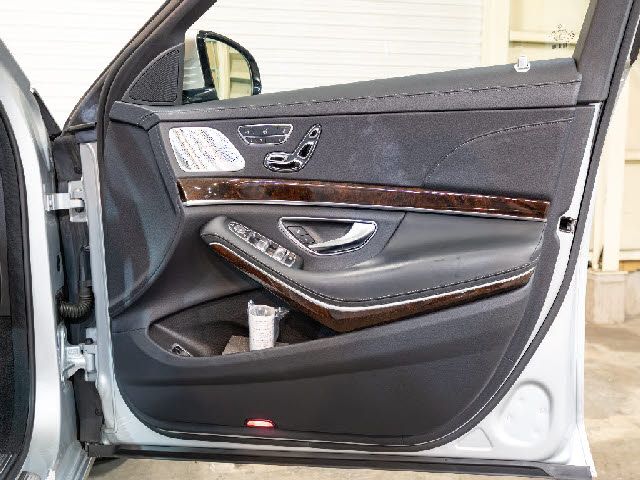 MERCEDES BENZ S CLAS 2019 Image 31