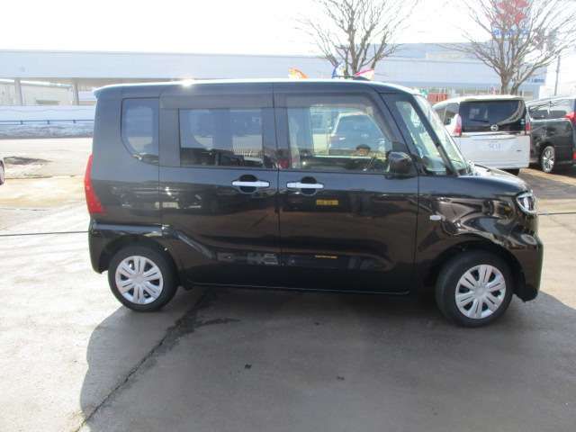 DAIHATSU TANTO 4WD 2022 Image 31