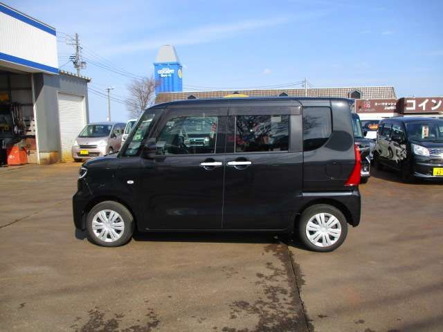 DAIHATSU TANTO 4WD 2022 Image 31