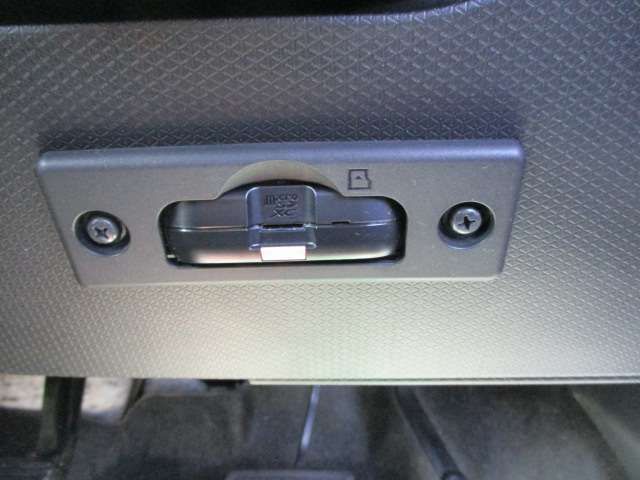 DAIHATSU TANTO 4WD 2022 Image 31