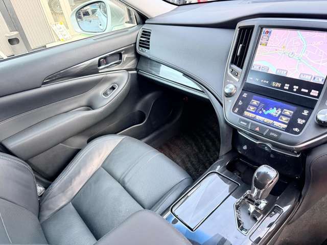 TOYOTA CROWN SEDAN 2013 Image 31
