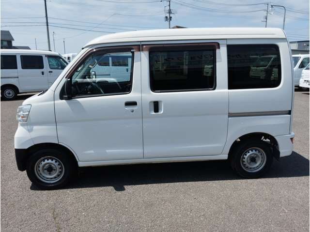 DAIHATSU HIJET CARGO 4WD 2018 Image 31
