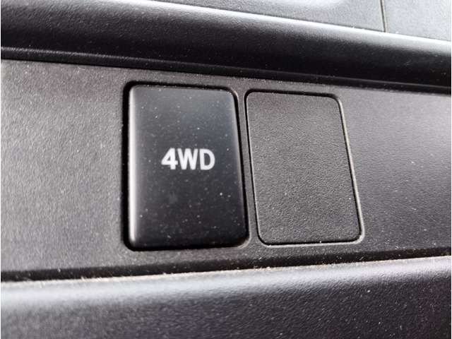 DAIHATSU HIJET CARGO 4WD 2018 Image 31