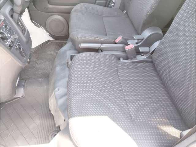 DAIHATSU HIJET CARGO 4WD 2018 Image 31