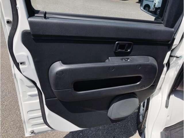 DAIHATSU HIJET CARGO 4WD 2018 Image 31