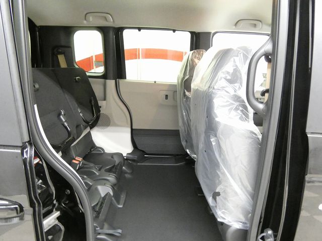 HONDA N BOX 4WD 2025 Image 31