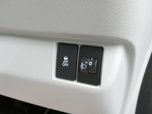 HONDA N BOX 4WD 2025 Image 31