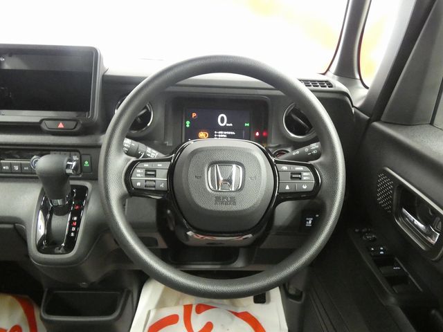 HONDA N BOX CUSTOM 4WD 2025 Image 31