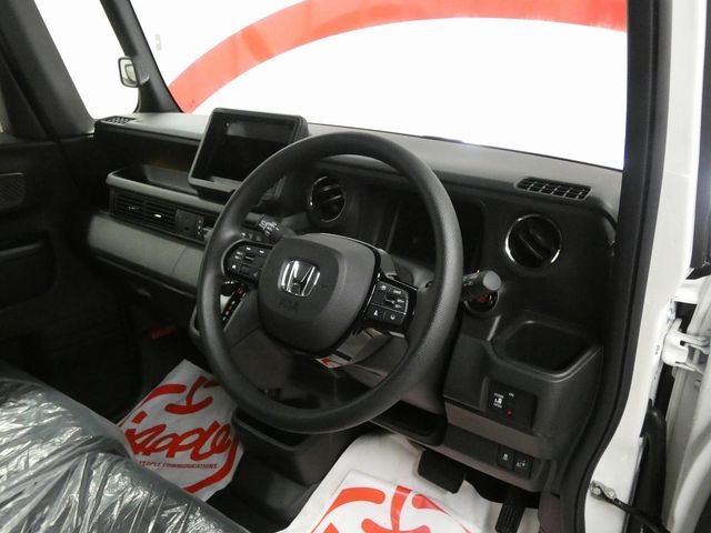 HONDA N BOX CUSTOM 4WD 2025 Image 31