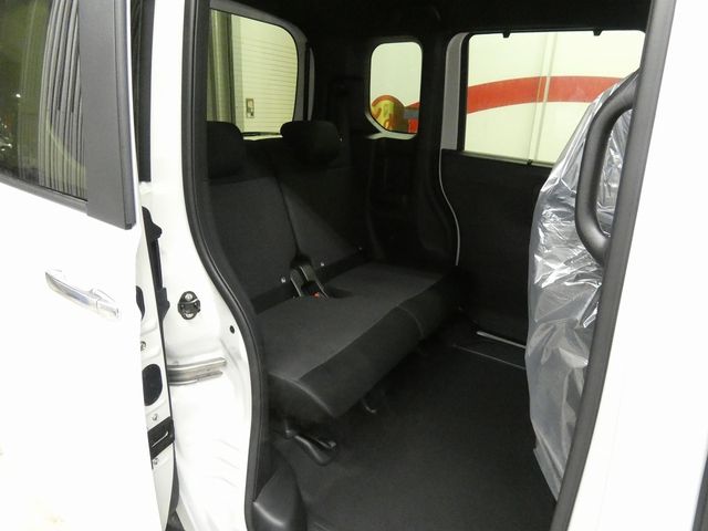 HONDA N BOX CUSTOM 4WD 2025 Image 31