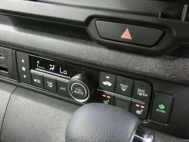 HONDA N BOX CUSTOM 4WD 2025 Image 31