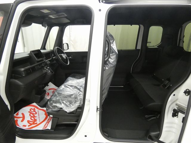 HONDA N BOX CUSTOM 4WD 2025 Image 31