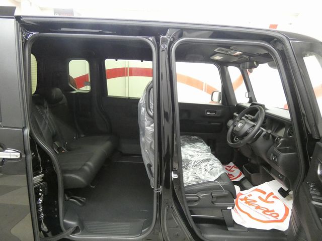 HONDA N BOX CUSTOM 4WD 2025 Image 31