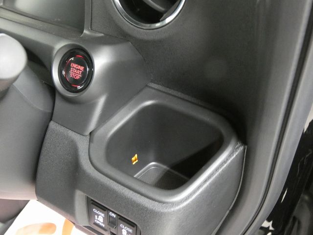 HONDA N BOX CUSTOM 4WD 2025 Image 31