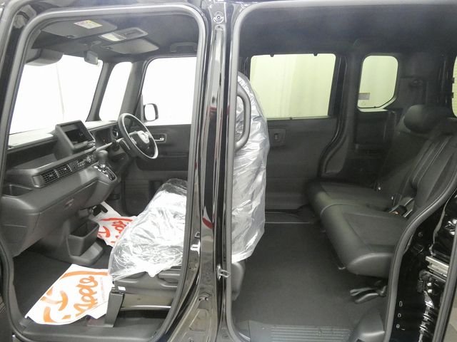 HONDA N BOX CUSTOM 4WD 2025 Image 31