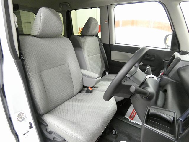 DAIHATSU TANTO 4WD 2025 Image 31