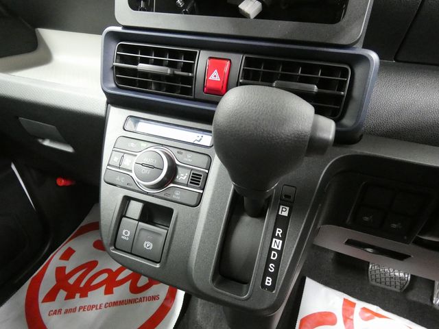 DAIHATSU TANTO 4WD 2025 Image 31