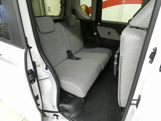 DAIHATSU TANTO 4WD 2025 Image 31