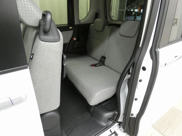 DAIHATSU TANTO 4WD 2025 Image 31