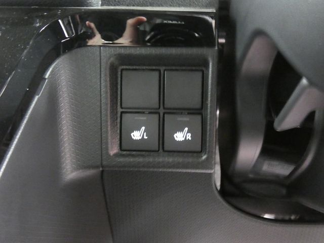 DAIHATSU TANTO CUSTOM 4WD 2025 Image 31