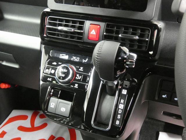 DAIHATSU TANTO CUSTOM 4WD 2025 Image 31