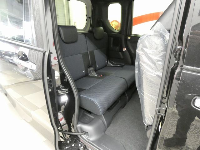 DAIHATSU TANTO CUSTOM 4WD 2025 Image 31