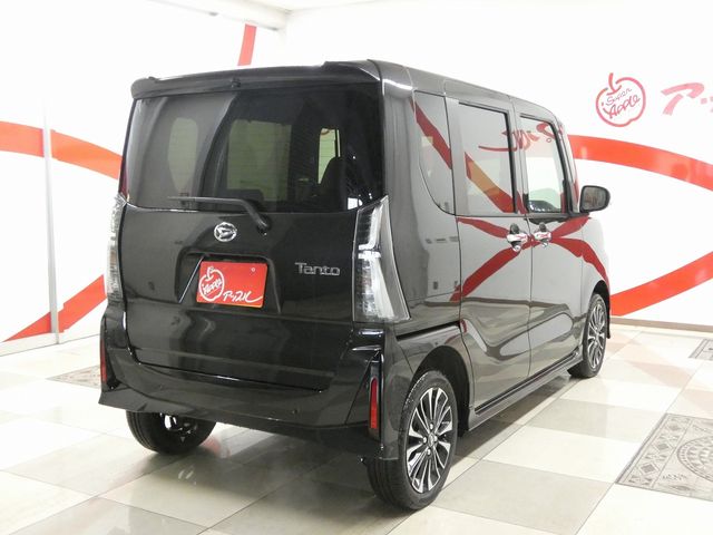 DAIHATSU TANTO CUSTOM 4WD 2025 Image 31