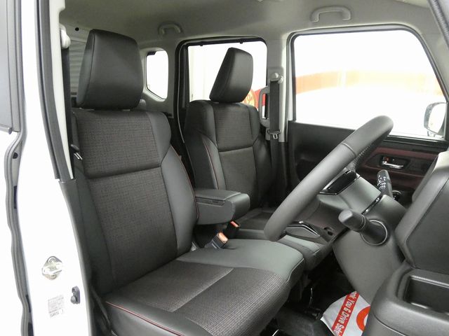 SUZUKI SPACIA CUSTOM 4WD 2025 Image 31