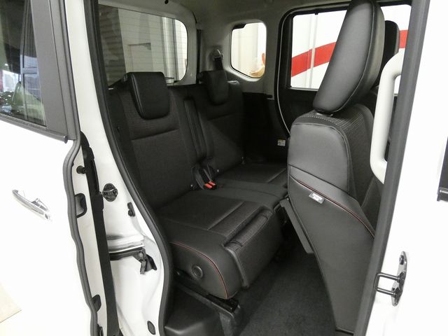 SUZUKI SPACIA CUSTOM 4WD 2025 Image 31