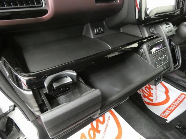 SUZUKI SPACIA CUSTOM 4WD 2025 Image 31