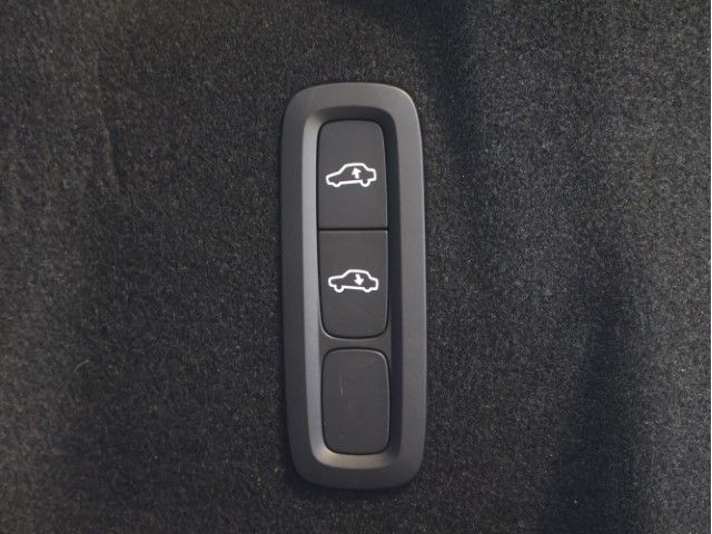 VOLVO XC60 2024 Image 31