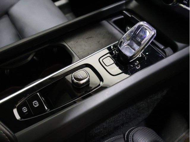 VOLVO XC60 2024 Image 31