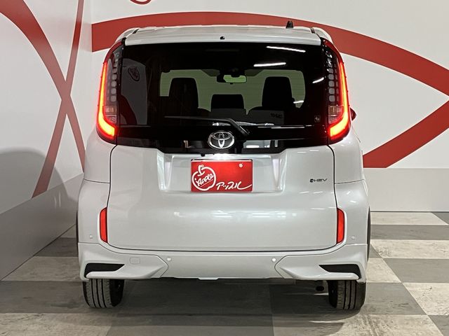TOYOTA SIENTA HYBRID 2025 Image 31