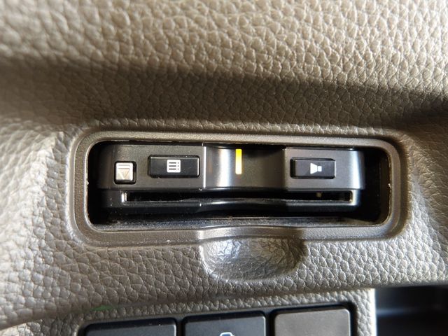 HONDA N BOX 2023 Image 31