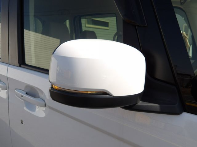 HONDA N BOX 2023 Image 31