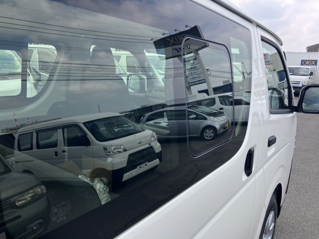 TOYOTA HIACE VAN 1.15T 2WD 2025 Image 31