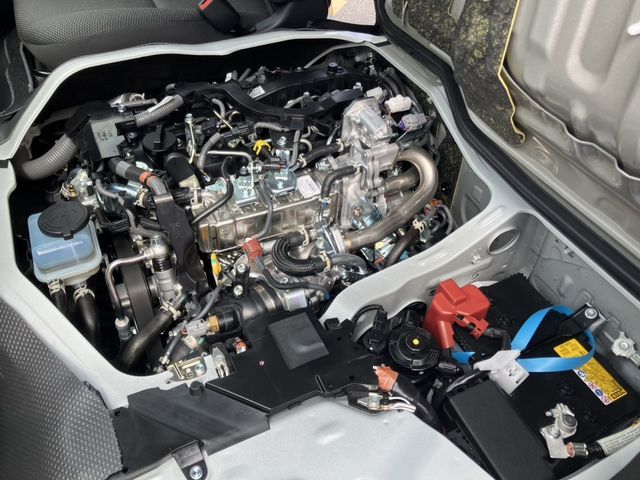 TOYOTA HIACE VAN 1.15T 2WD 2025 Image 31