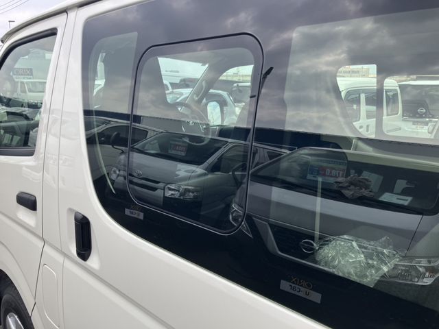 TOYOTA HIACE VAN 1.15T 2WD 2025 Image 31