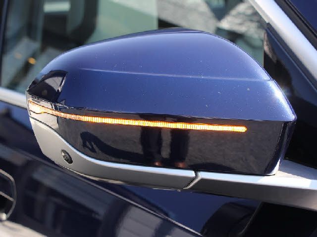 BMW 5SERIES SEDAN 2023 Image 31