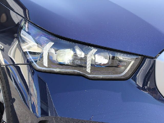 BMW 5SERIES SEDAN 2023 Image 31