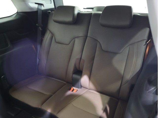 JEEP COMMANDER 2024 Image 31